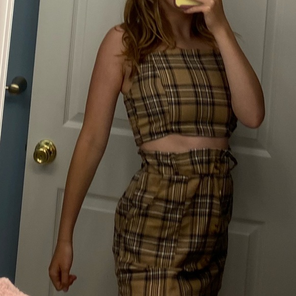 Two Piece Plaid Set - Picture 7 of 7
